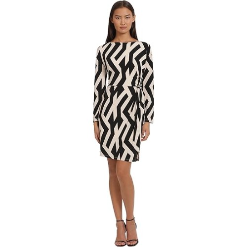 Side-Waist-Twist-Detail-Dress
